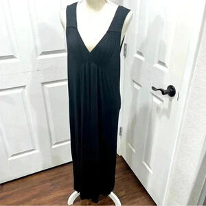 Oscar de la renta black sleeveless long nightgown, super soft